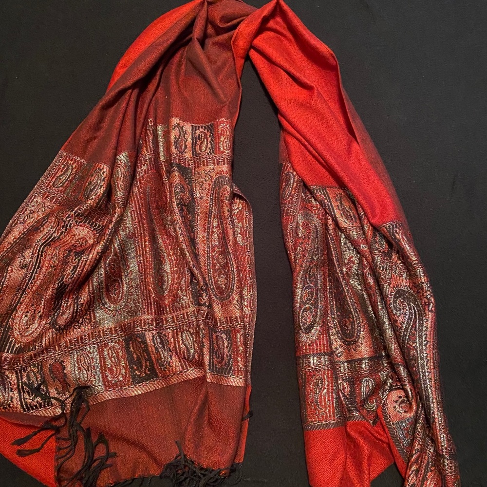 Women’s Glitter Paisley Pattern Scarf